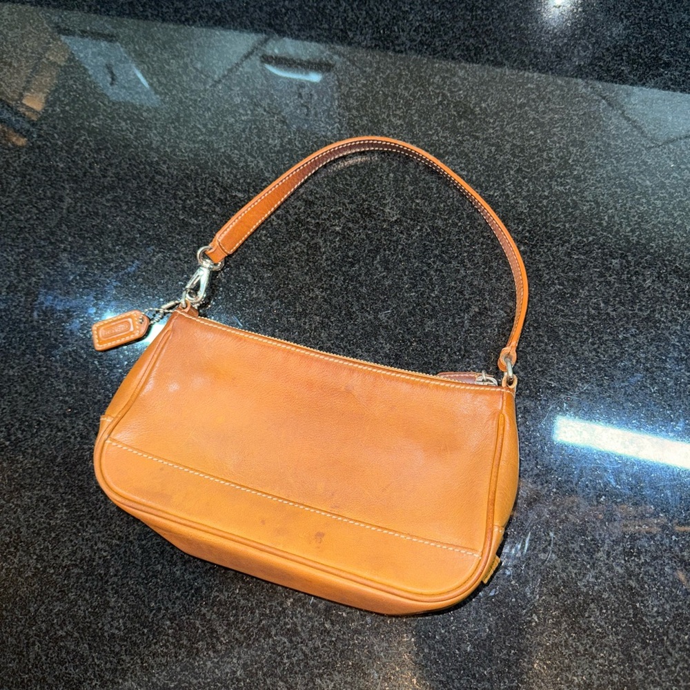 Coach “Hampton” Saddle Brown Leather Handbag 👜 wristlet mini bag Y2K